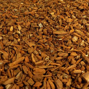 Chinarinde geschnitten